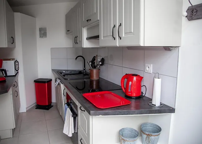 Rez De Chaussée, Place Du Marché, à Pied Apartamento *